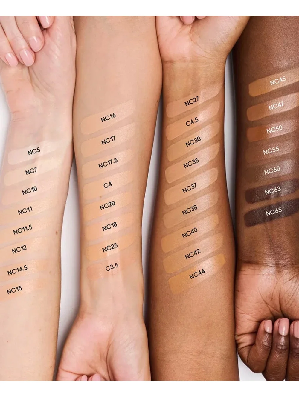 MAC Studio Radiance Foundation NW30